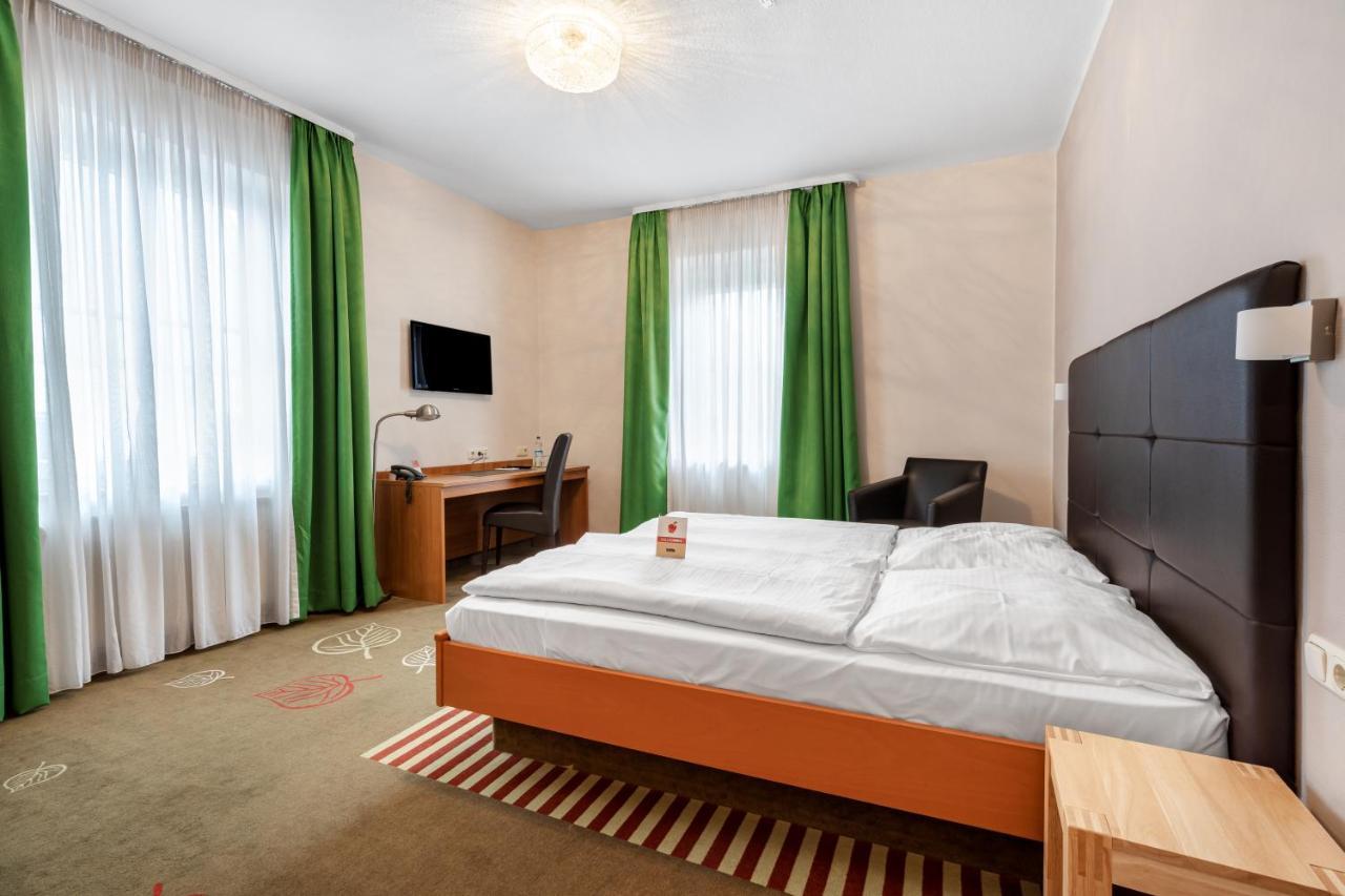 Schieners Hotel & Apfelhof Apartments Wemding Eksteriør billede